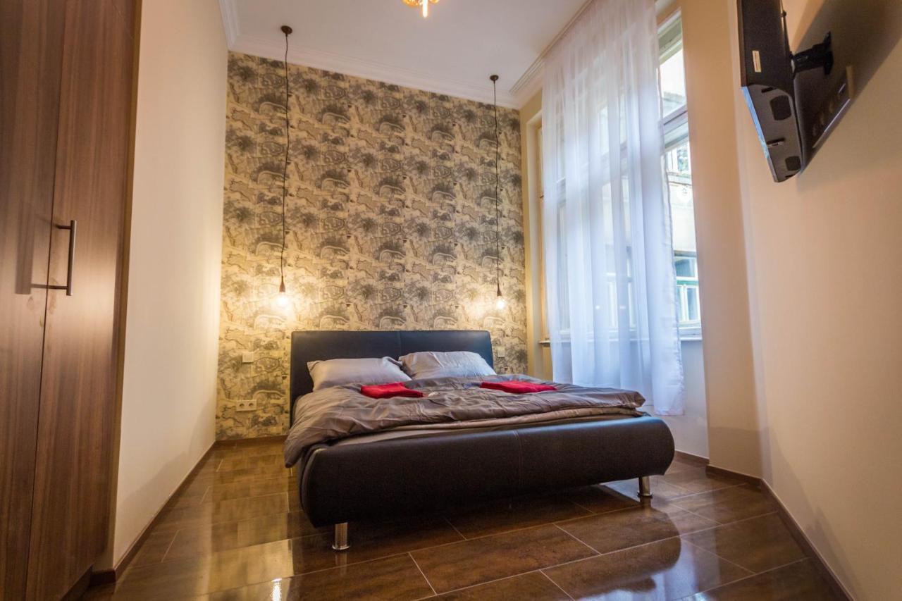 Elegant Fashionstreet Apartment Budapest Exterior foto